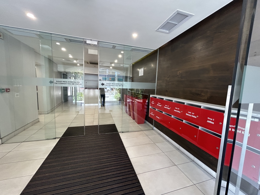 To Let Commercial Property for Rent in Green Point Western Cape